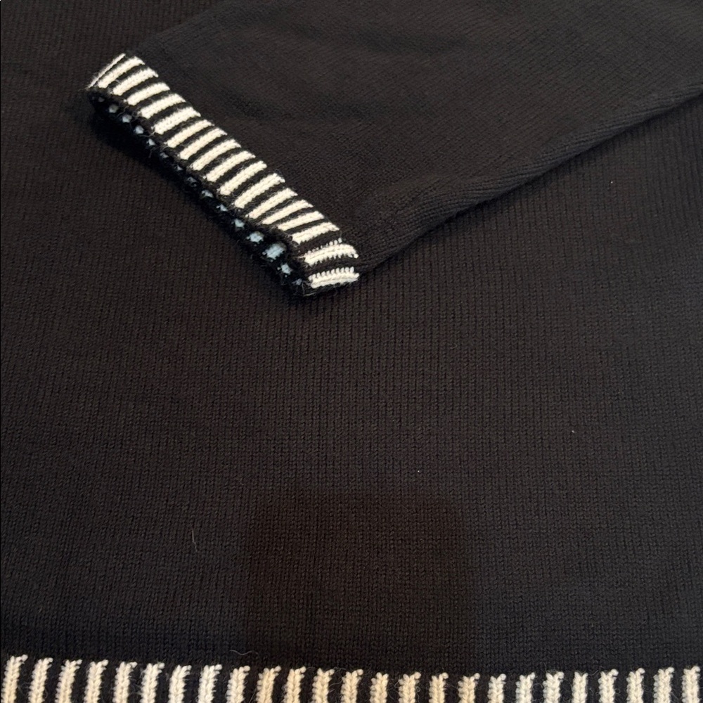 Black and White Women's Crew Neck Sweater Sz 2X - Picture 7 of 8